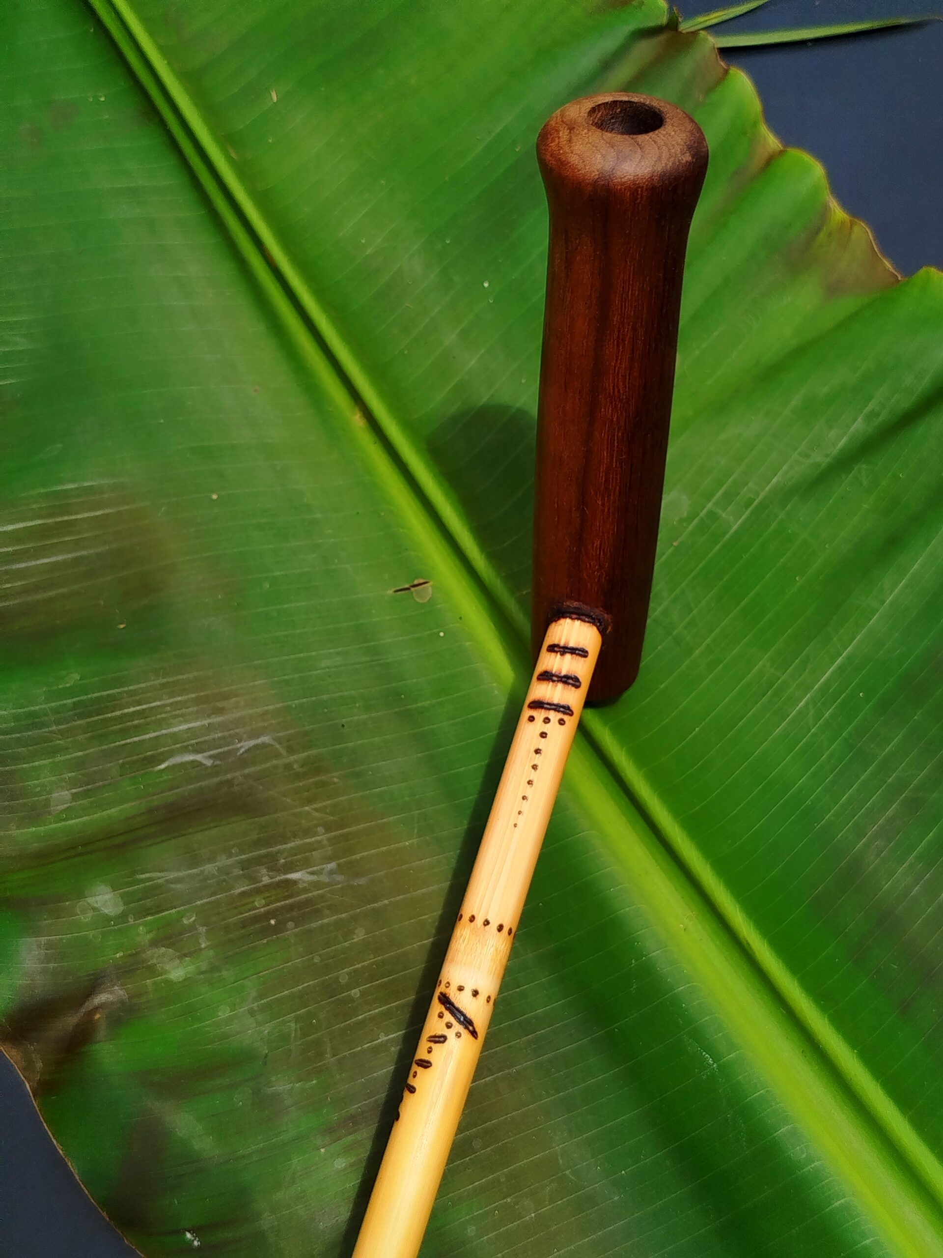 Tepi de Bambu com Imbuia | Aplicador de Rapé - Imagem 3