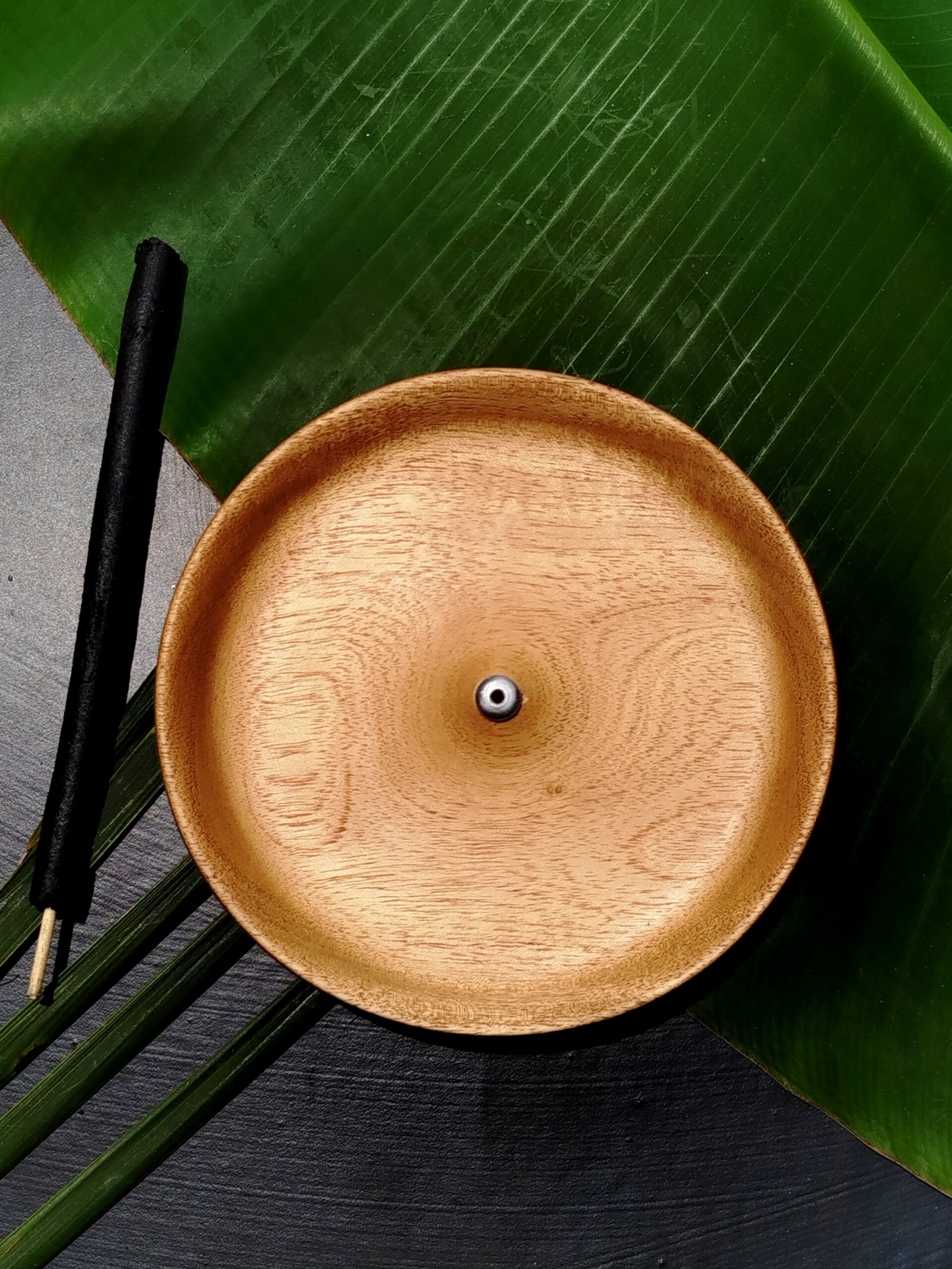 Incensário Redondo de Madeira | Eucalipto Importado - Imagem 2