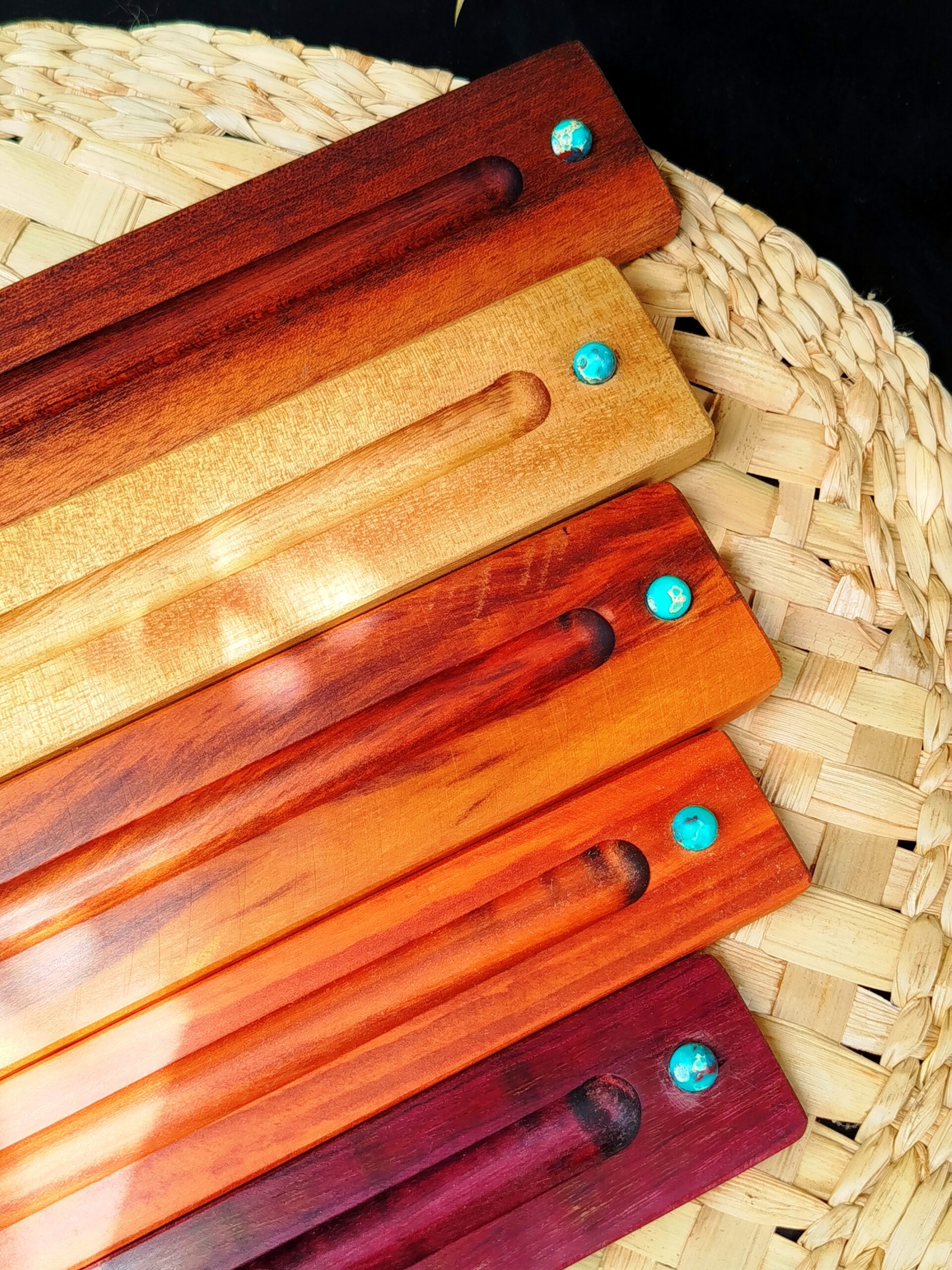 Incensário de Madeira com Jade Turquesa - Imagem 4