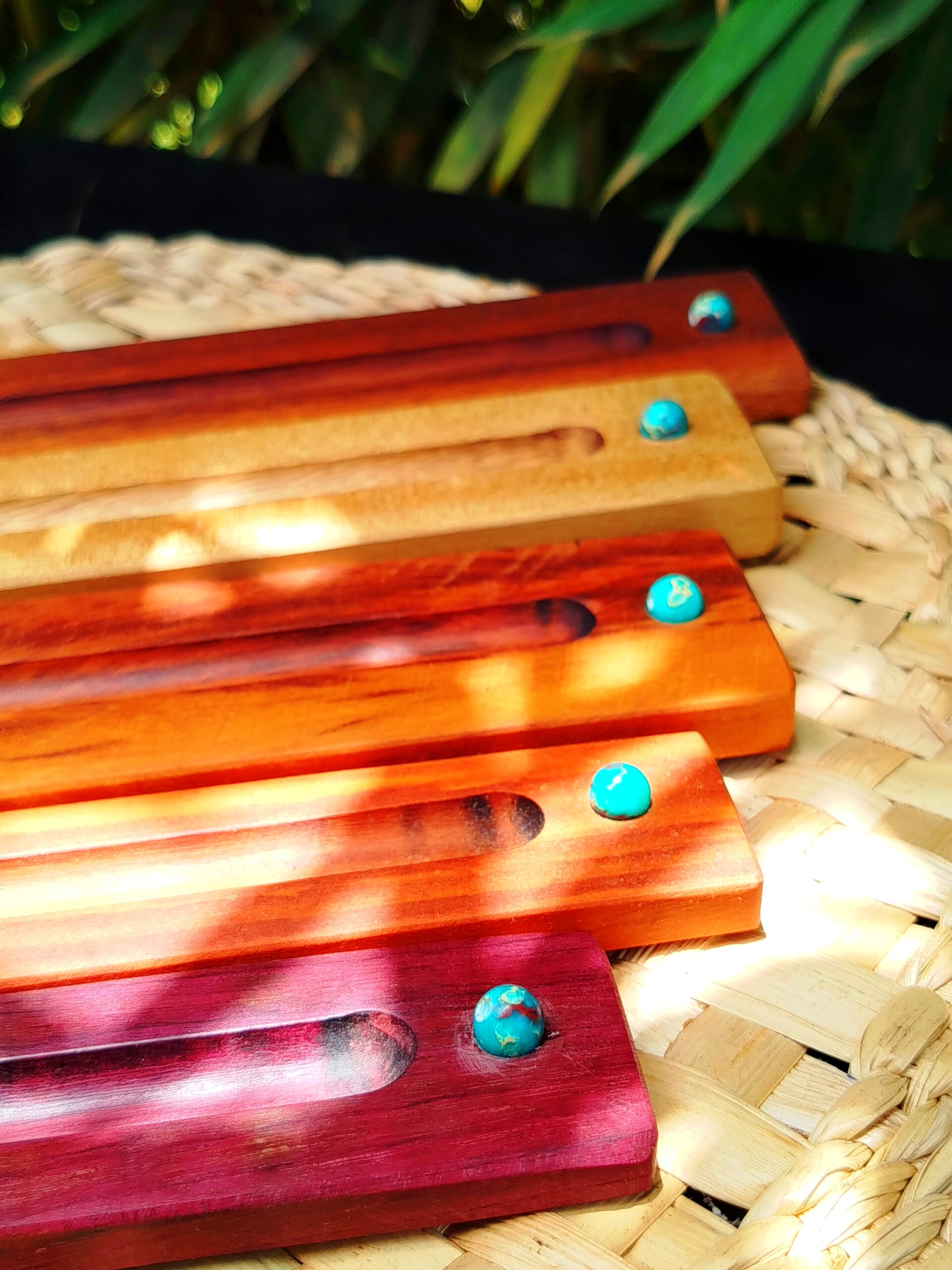 Incensário de Madeira com Jade Turquesa - Imagem 3