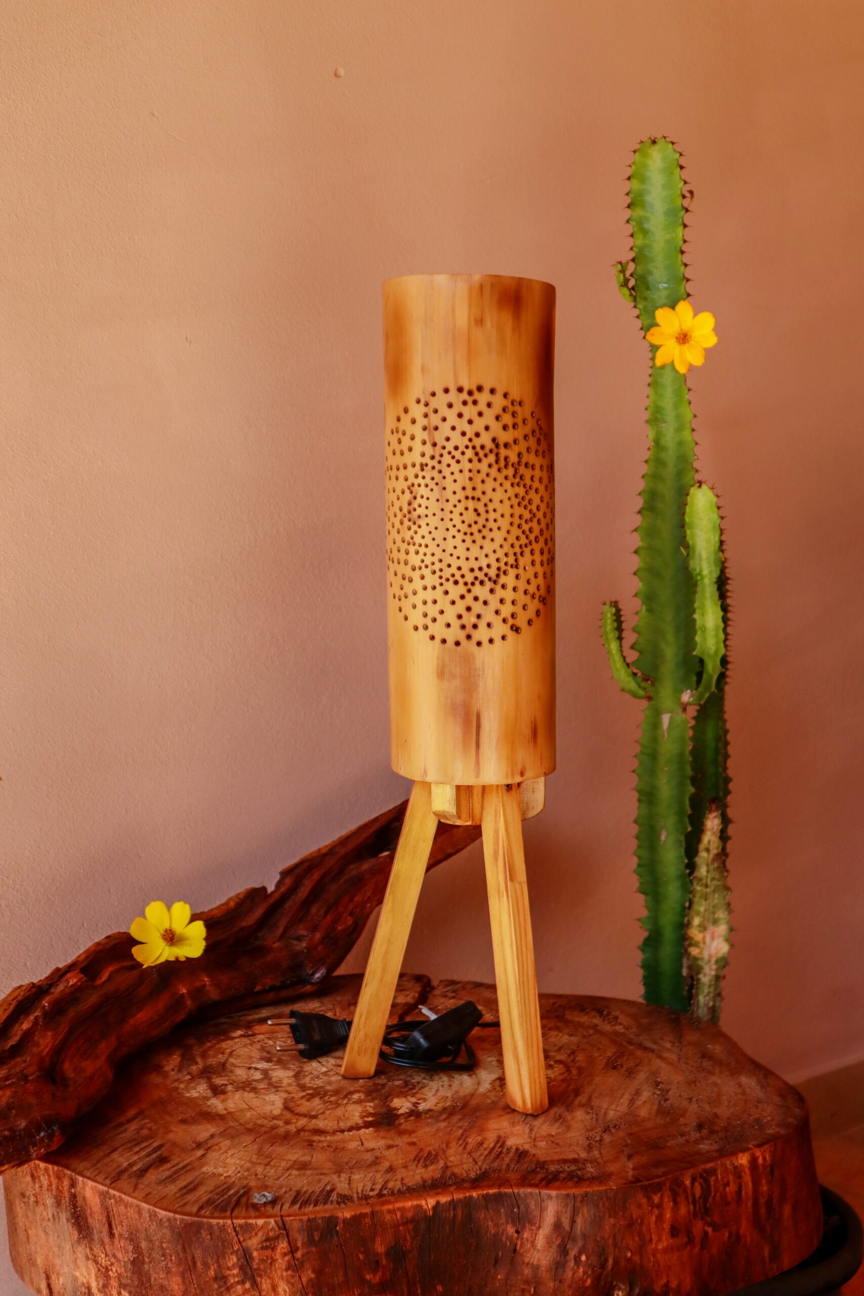 Luminária de Bambu Gigante | Mandala com Luz Âmbar - Imagem 4