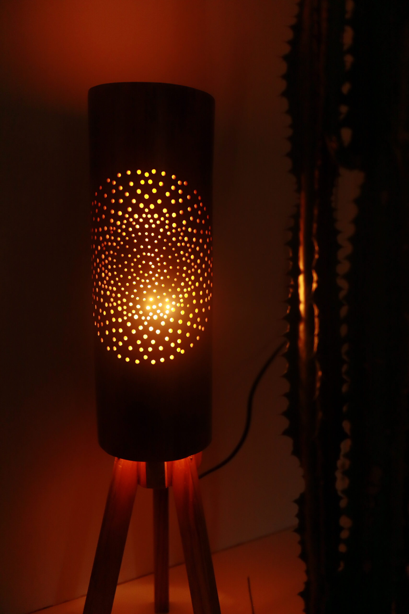 Luminária de Bambu Gigante | Mandala com Luz Âmbar - Imagem 5