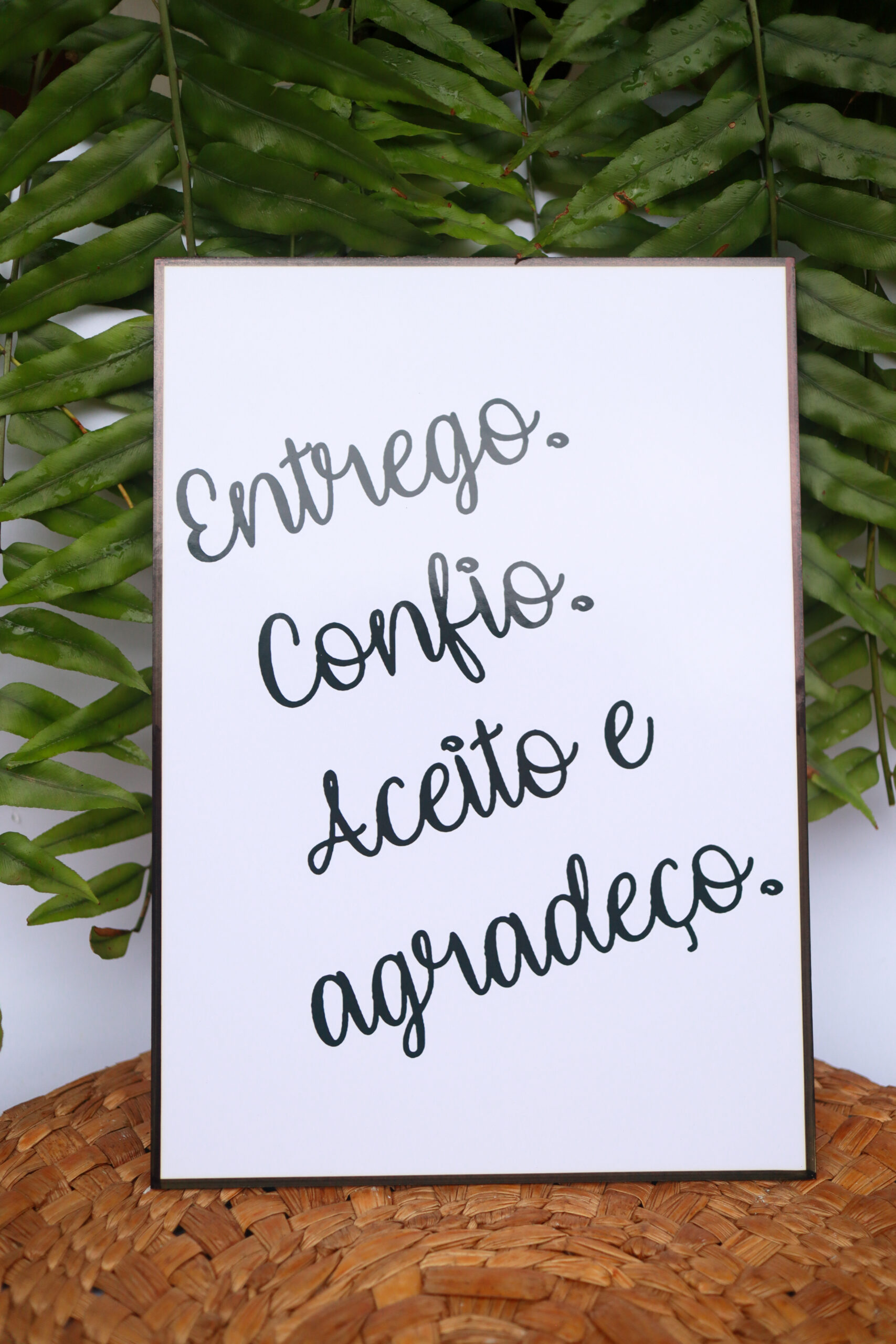 Quadro Entrego, Confio, Aceito, Agradeço